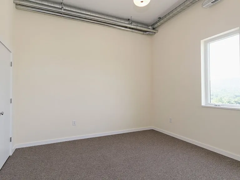1050 Druid Ave. — Photo 12