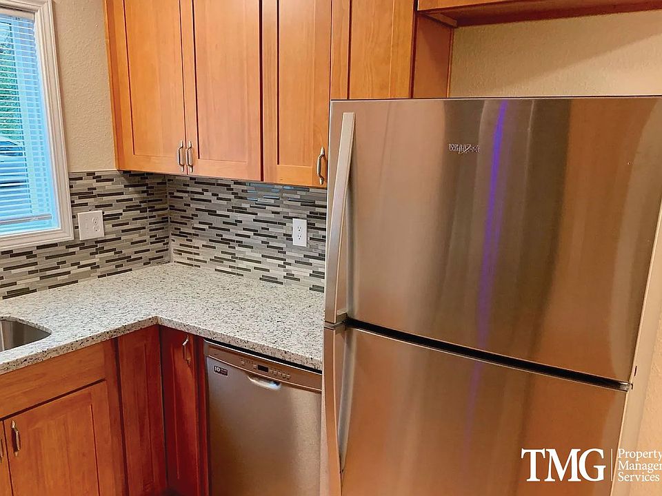 1st image of 3310-3330 SW Beaverton Hillsdale Hwy #1
