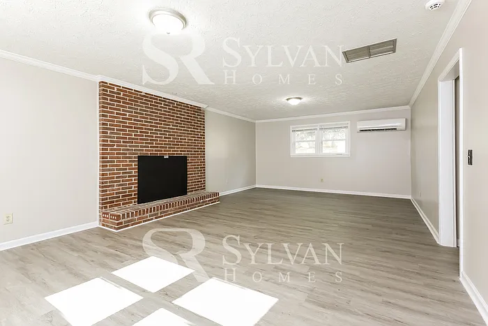 Building Photo - 408 Mount Airy Church Rd
