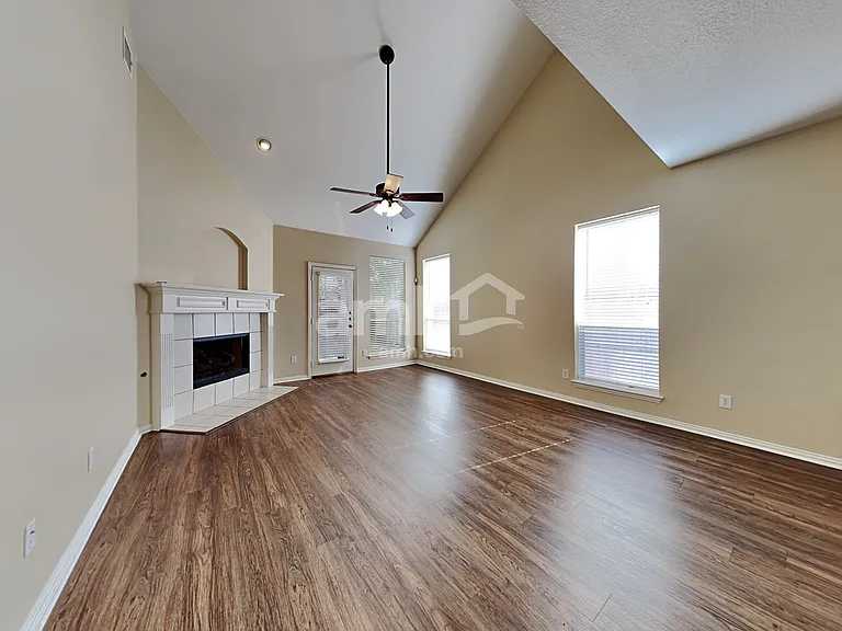 5401 Pecan Creek Cir — Photo 6