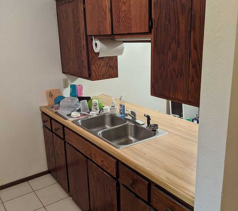 1st image of 321 1st Ave SE APT 1