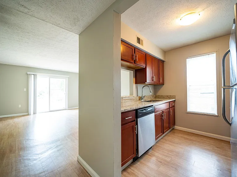 Grandview Passage — Photo 31