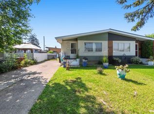 13408 67th St NW, Edmonton, AB T5C 0C7