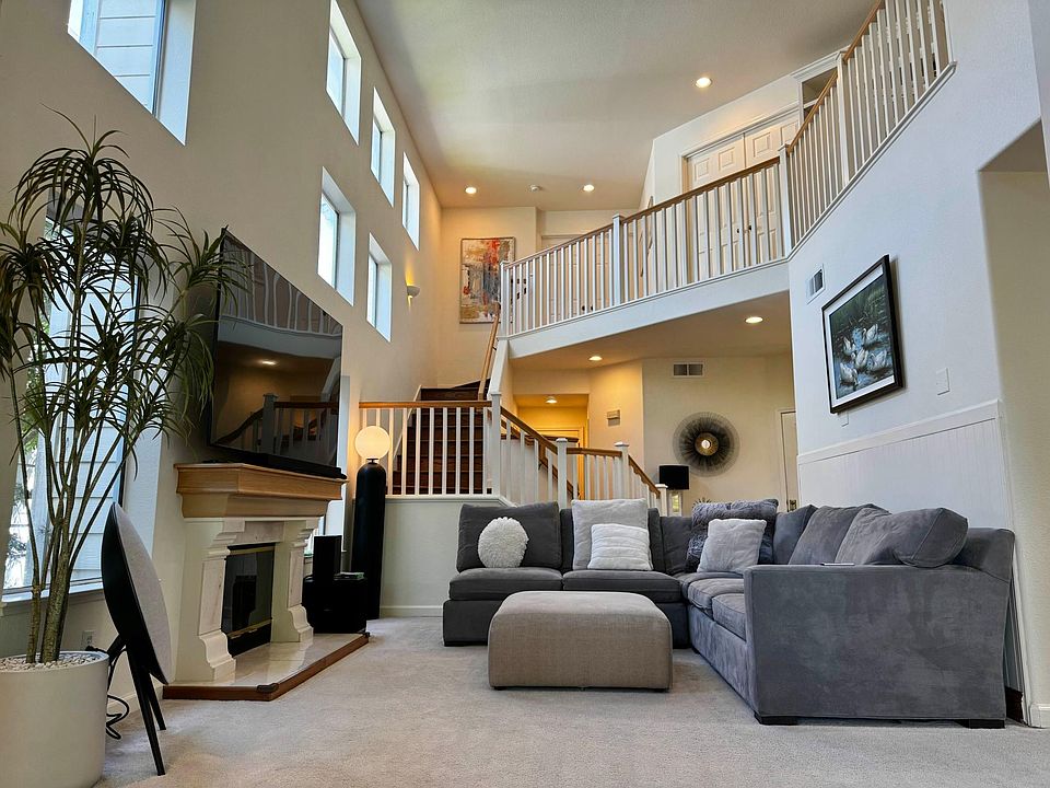 1st image of 55 Southwind Cir