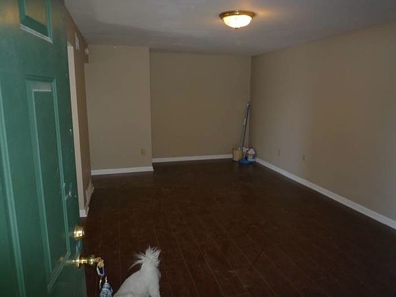 4th image of 2937 E Martin Luther King Jr Blvd