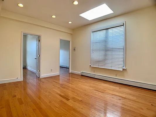 Rented by Union Square Property Management | media 12