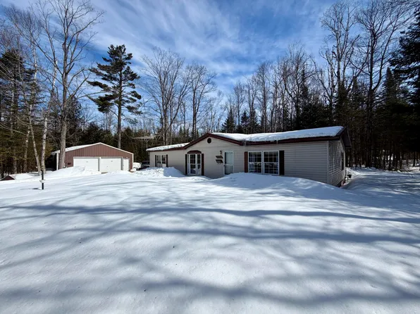 14200 Scenic Ct, Cheboygan, MI 49721