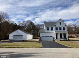 7906 Cheshire Ln, Pasadena, MD 21122