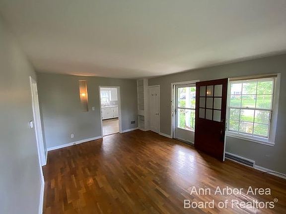 3rd image of 1801 Arborview Blvd