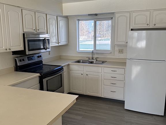 2nd image of 829 17th Ave APT 150