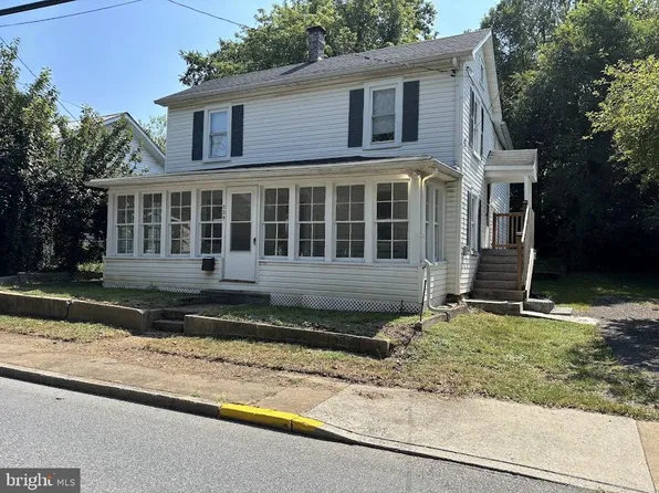 329 Randolph St, Martinsburg, WV 25401