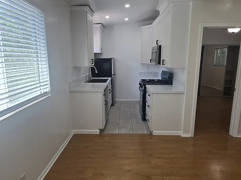 11296 Brookhaven Ave #11 — Photo 4
