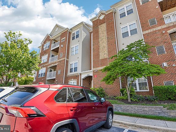 2nd image of 1013 Samantha Ln APT 401