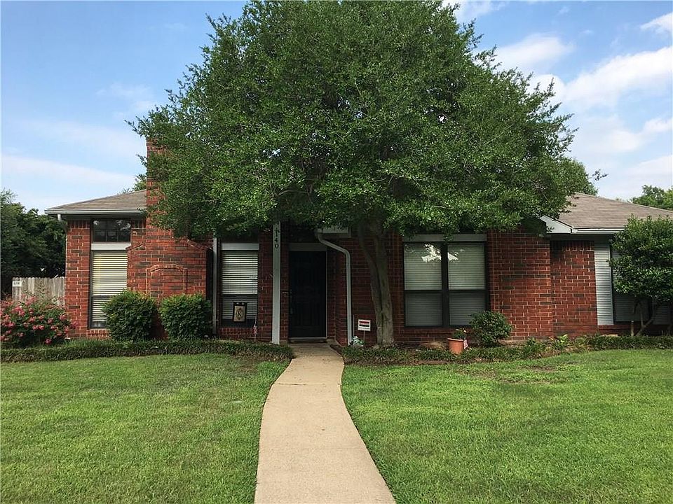 1st image of 140 Mesquitewood St