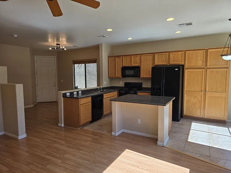 8300 Apple Spice St — Photo 17