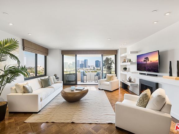 3rd image of 10560 Wilshire Blvd APT 1004