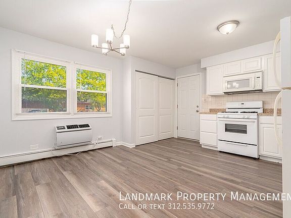 2nd image of 9825 El Cameno Ln #1W