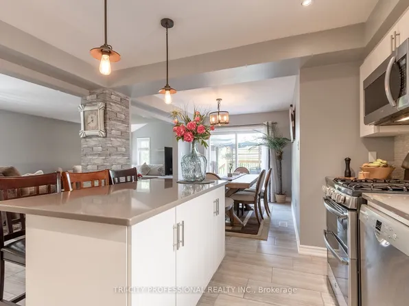 53 Aberdeen St, Centre Wellington, ON N1M 0C1