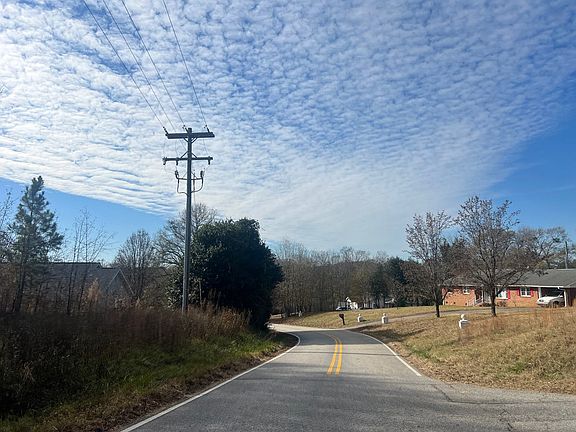 5th image of 229 Sandifer Rd