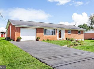 276 Mill Rd, Chambersburg, PA 17201