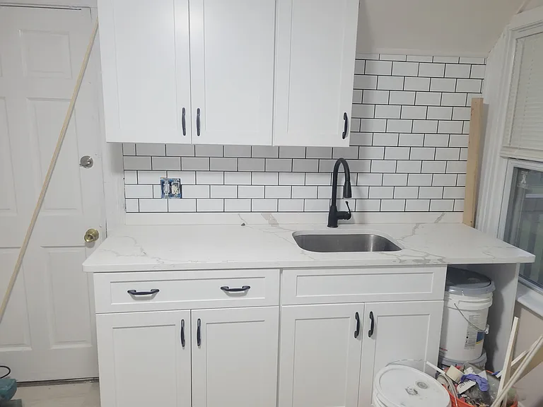 293 Grove Ave #2 — Photo 3