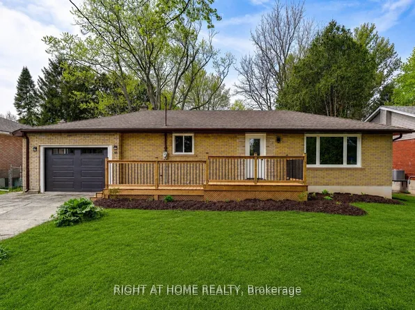 10 Vineden Dr, Central Elgin, ON N5P 2M6