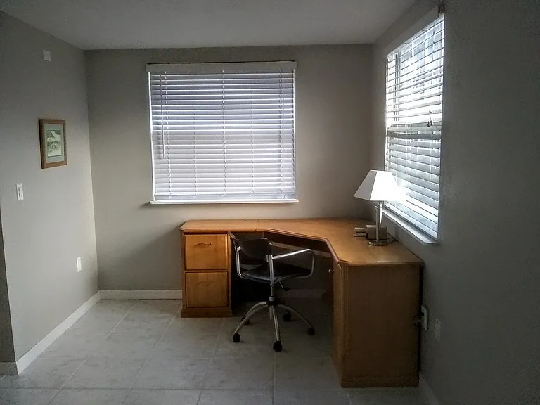 1727 Joyce St — Photo 32