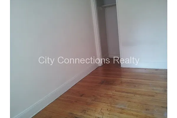 Rented by City Connections Realty | media 26