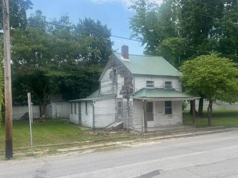 804 Market St — Photo 2