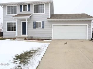 415 SE Olson Dr, Waukee, IA 50263