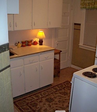 5th image of 713 W Barnes Ave