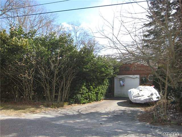 1st image of 3 Stonewood Ln