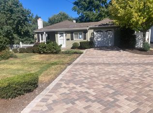 117 Westmore Meyers Rd, Lombard, IL 60148