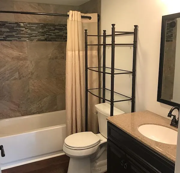12 John Ringo Rd #B — Photo 4