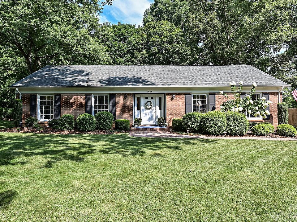 1st image of 9606 Lone Oak Ct