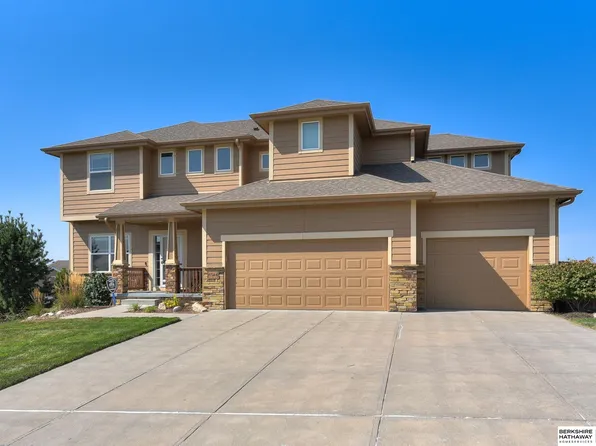 8544 S 104th St, La Vista, NE 68128