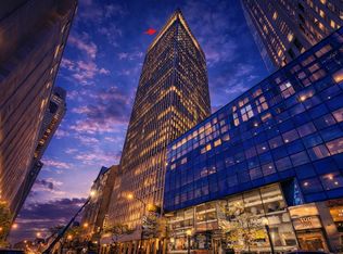 100 E Walton St APT 42F, Chicago, IL
