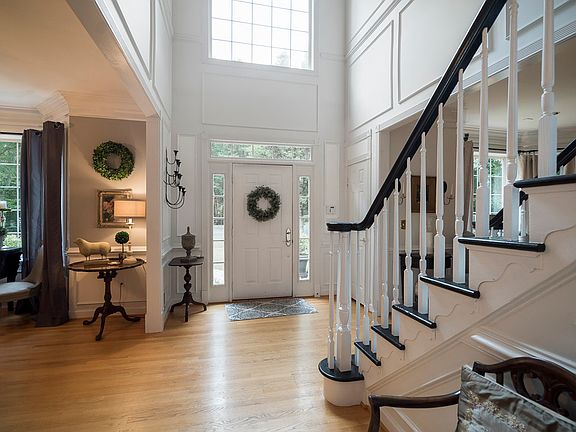 4th image of 11697 Sandal Wood Ln