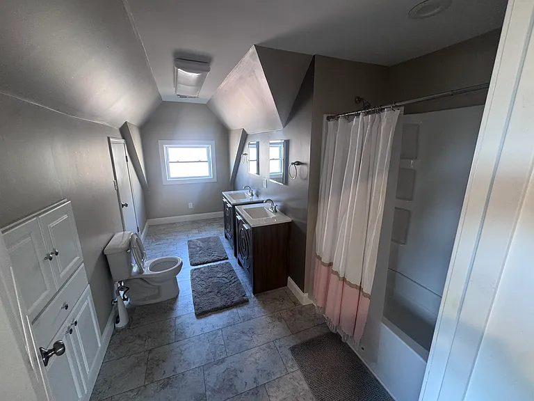 5083 Waterman Blvd — Photo 10