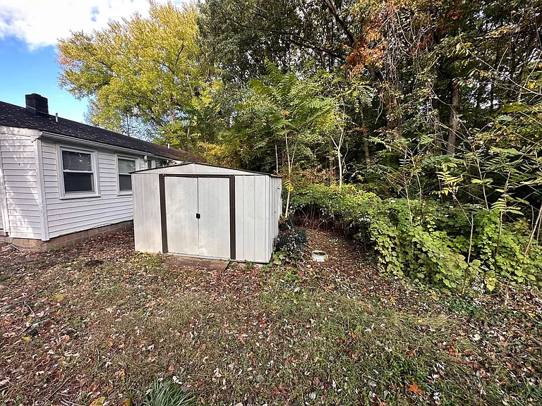 37B Evans Ln — Photo 12