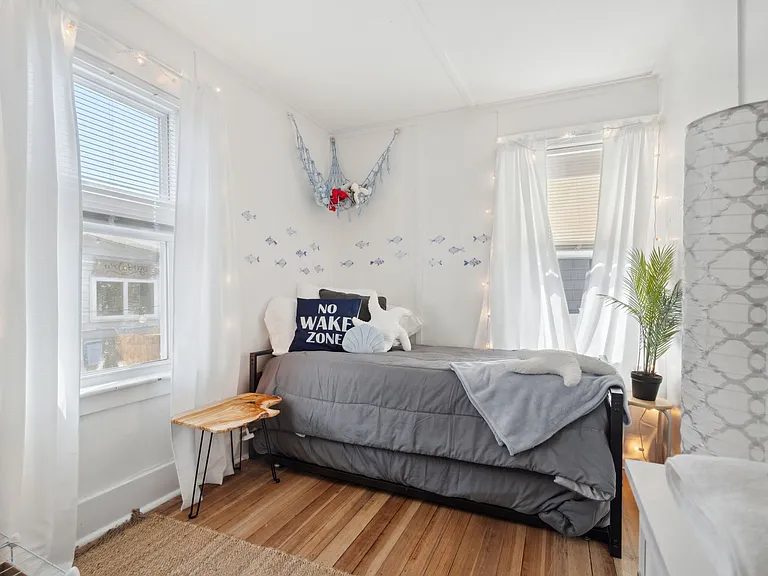 30 Highland Ave — Photo 11