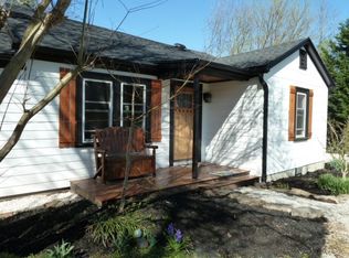 1110 W South Broad St, Walhalla, SC 29691