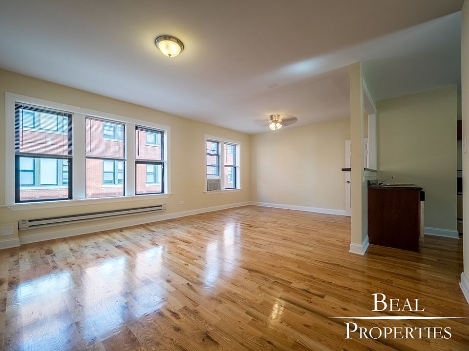 1st image of 3933 N Janssen Ave #3933N2