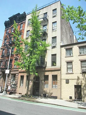 Rented by Immac Realty | media 30