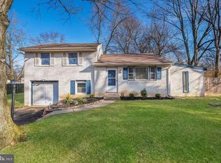 4315 County Line Rd, Chalfont, PA 18914