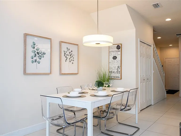 1615 Retreat Cir — Photo 38