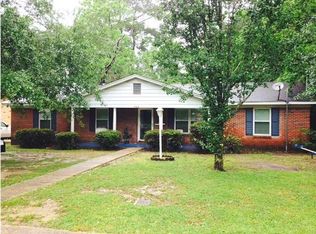 404 Valley Rd, Chickasaw, AL 36611