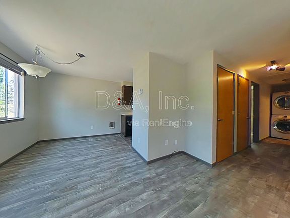 3rd image of 1637 NW Kings Blvd