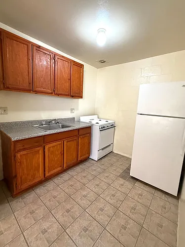 Valley Country Club Apartments Photo 1