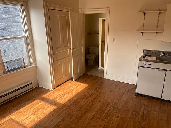 2nd image of 618 Lincoln Hwy E #3